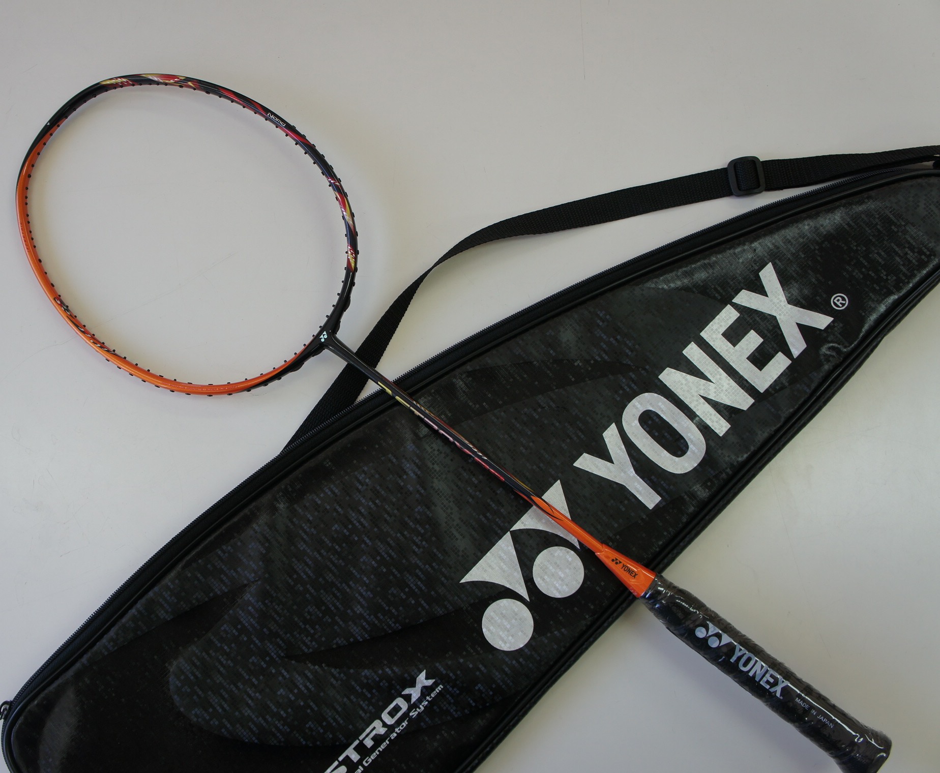 Genuine Yonex Astrox Full Cover Racquet Bag